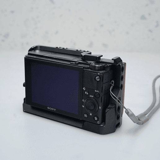 Sony Cyber-shot DSC-RX100 VII + CAGE - USADO 5