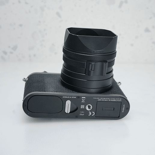 Leica Q2 Reporter Edition - USADO 7