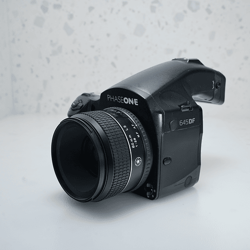 Phase one 645DF + 80mm f/2.8 + Back Digital - USADO 4