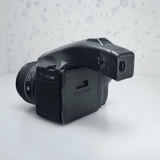 Phase one 645DF + 80mm f/2.8 + Back Digital - USADO 5