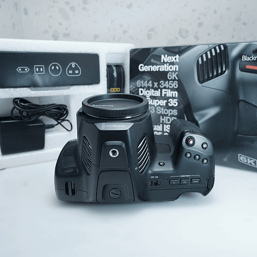 Blackmagic Design 6K Pro (Canon EF) - USADO 6