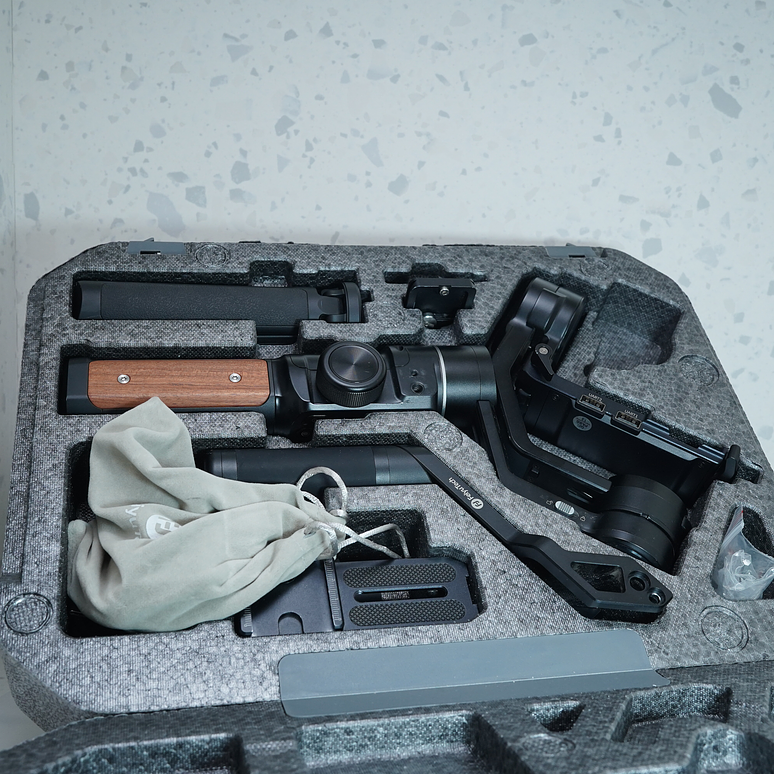 Estabilizador Feiyutech AK2000S - USADO 2