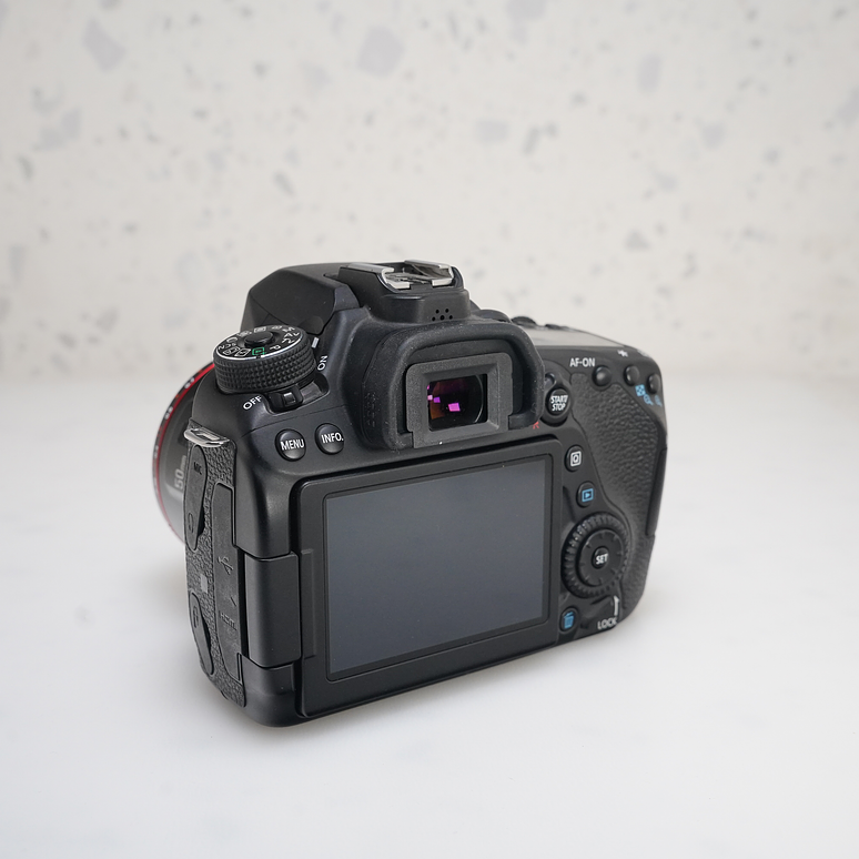 Canon EOS 80D + Yongnuo 50mm - USADO 4