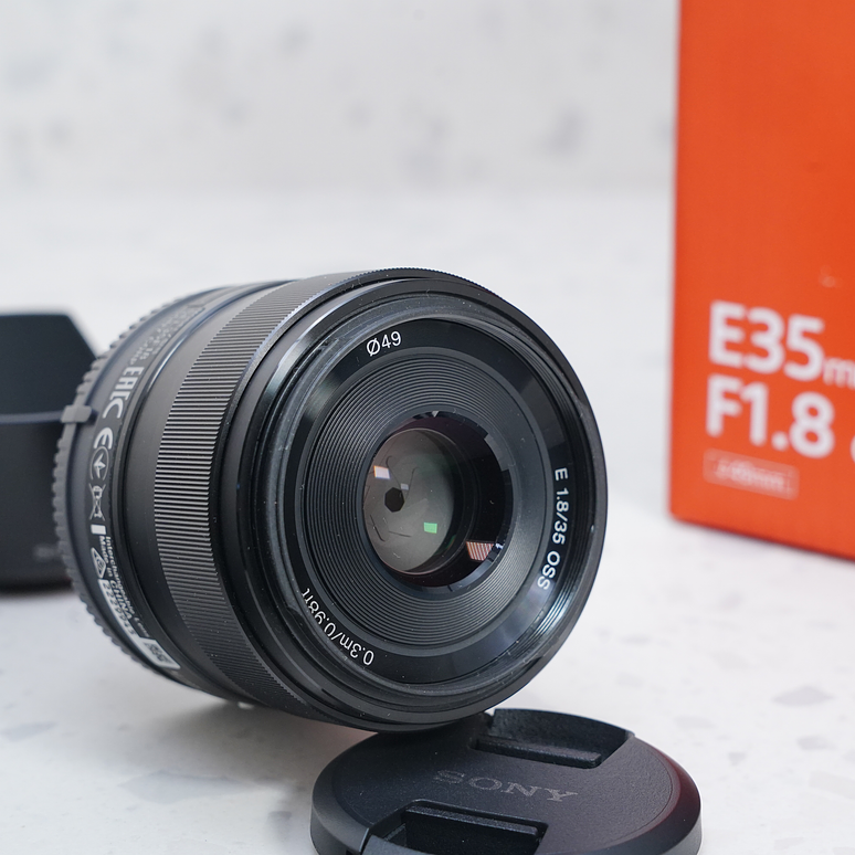 Sony E 35mm f/1.8 OSS - USADO 5
