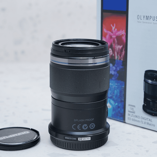 Olympus M.Zuiko Digital ED 60mm f/2.8 Macro - USADO 4