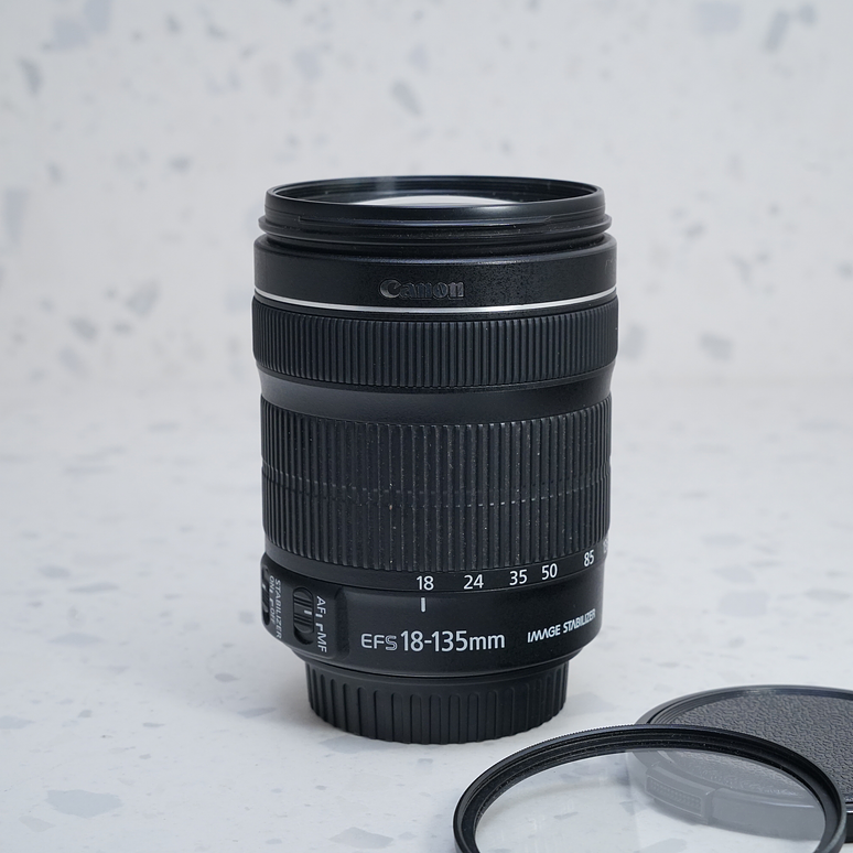 Canon EF-S 18-135mm f/3.5-5.6 IS STM - USADO 2