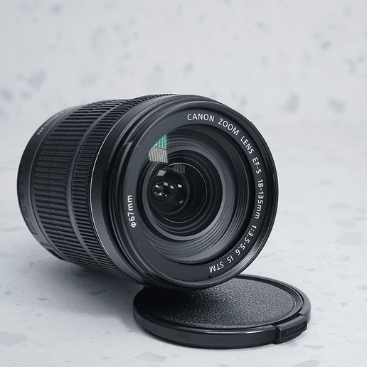 Canon EF-S 18-135mm f/3.5-5.6 IS STM - USADO 4