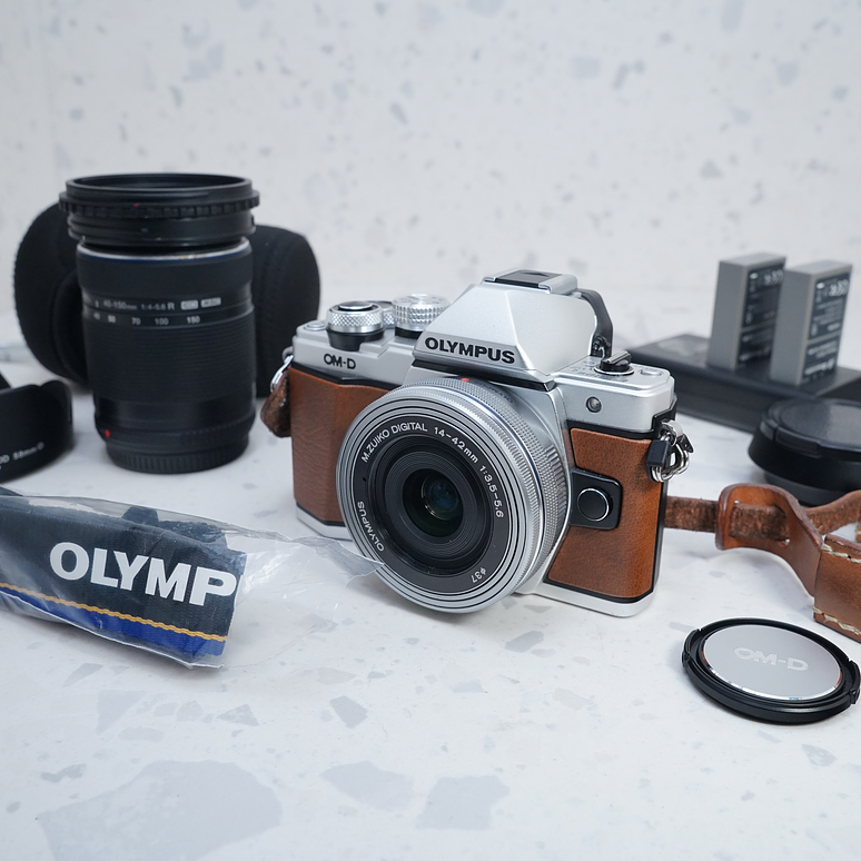 Olympus E-M10 Mark II Edición Limitada + 40-150mm - USADO 2