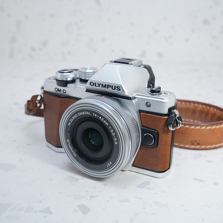 Olympus E-M10 Mark II Edición Limitada + 40-150mm - USADO 3