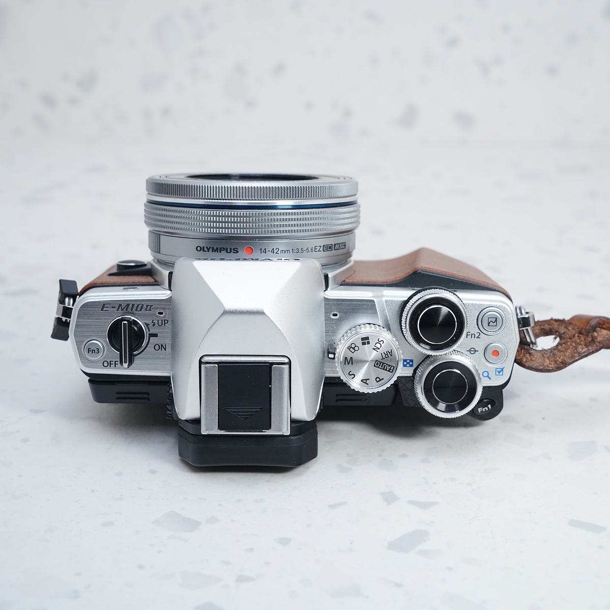 OLYMPUS E-M10 mark2 美品 Olympus E-M10 Mark II Edición Limitada + 40-150mm - USADO