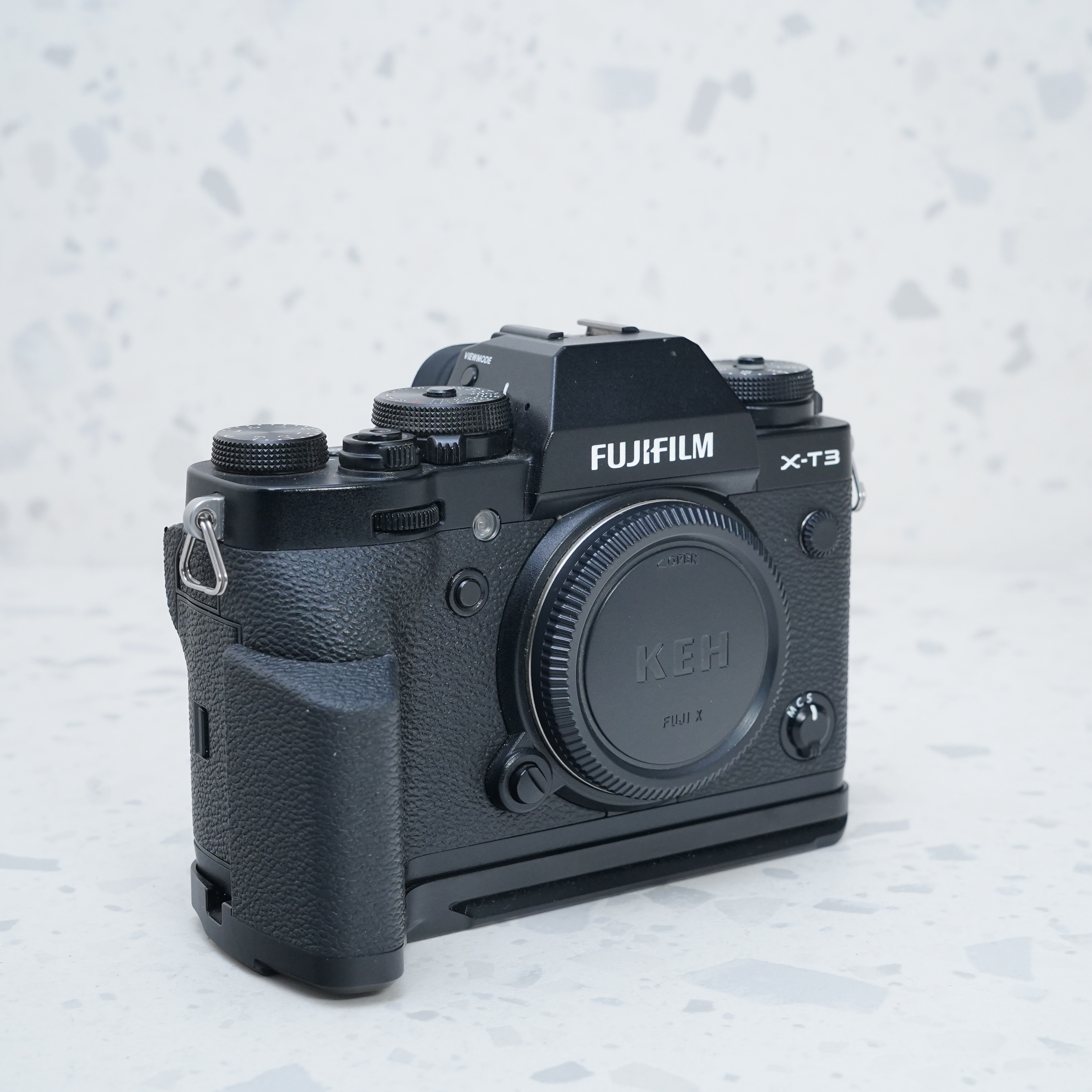 Fujifilm XT-3 (Body)  + Grip Fujifilm - USADO