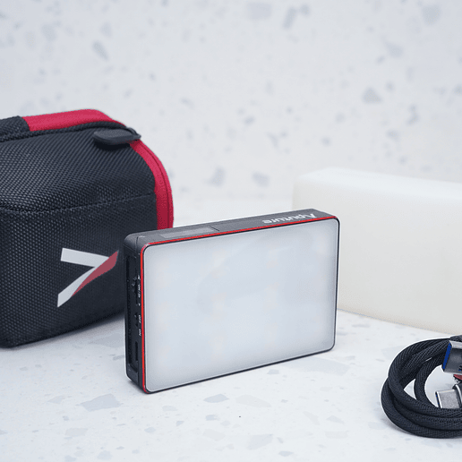 LED Aputure MC RGBWW - USADO 2