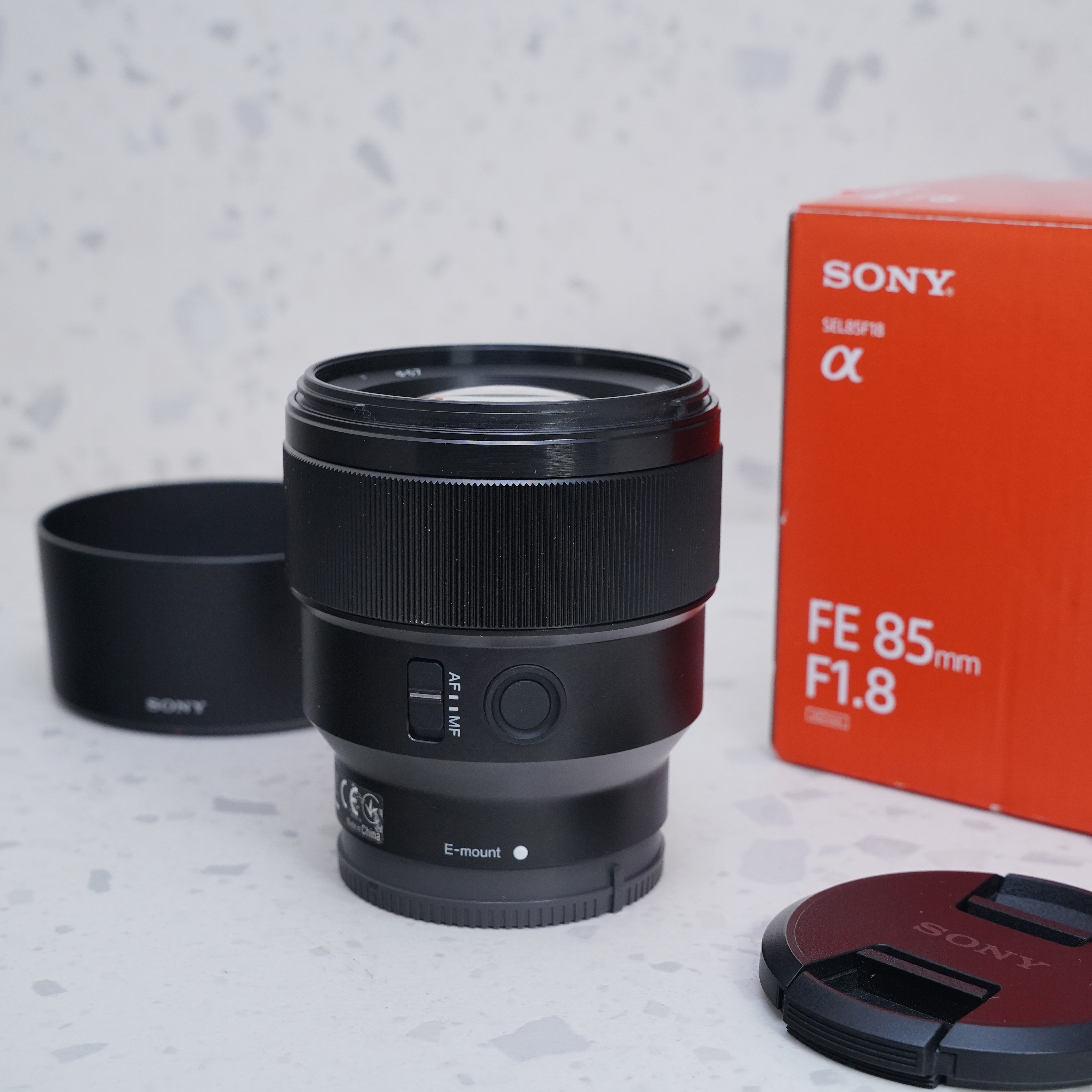 Sony FE 85mm f/1.8 - USADO 