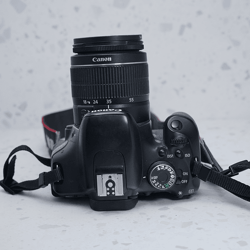 Canon EOS Rebel T3i + 18-55mm - USADO 6