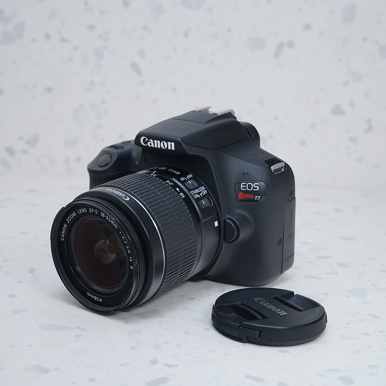Canon EOS Rebel T7 + 18-55 mm 2