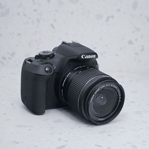 Canon EOS Rebel T7 + 18-55 mm 5