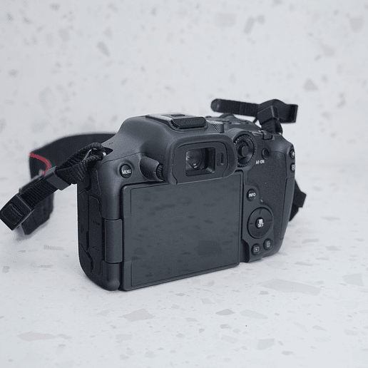 Canon EOS R7 Mirrorless Body - USADO 3