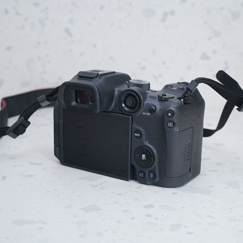Canon EOS R7 Mirrorless Body - USADO 4