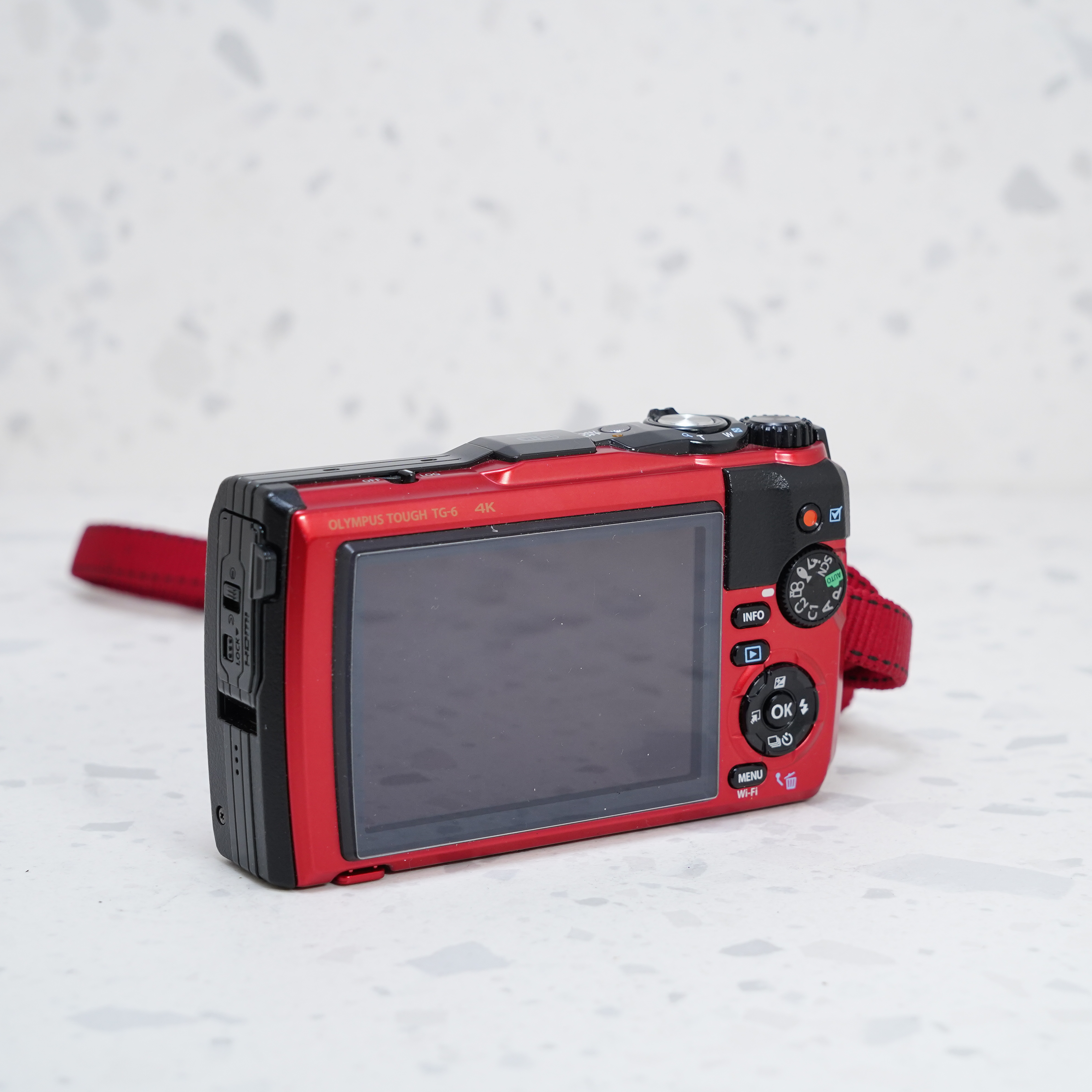 Olympus Tough TG-6 - USADO