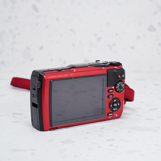 Olympus Tough TG-6 - USADO 4