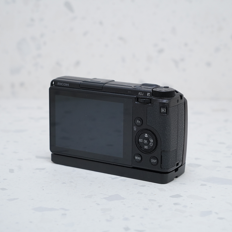 Ricoh GR IIIx - USADO 3