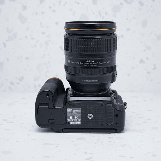 Nikon D750 + 24-120mm - USADO 8