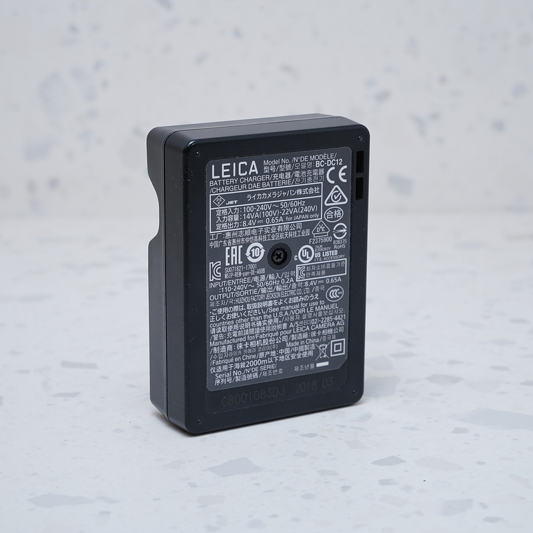 Cargador Leica - BCDC12 3