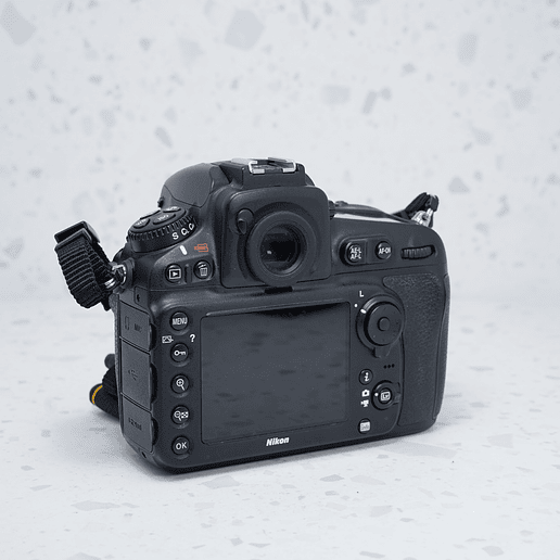 Nikon D810 (Body) - USADO 4