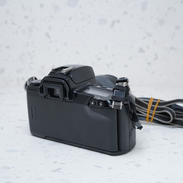 Canon EOS 500 + 35-80mm - USADO 4