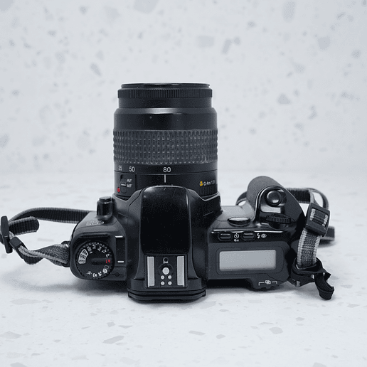 Canon EOS 500 + 35-80mm - USADO 7