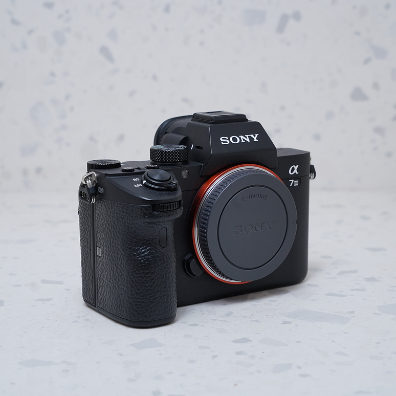 Cámara Sony A7III (Body)  + Accesorios - USADO 7