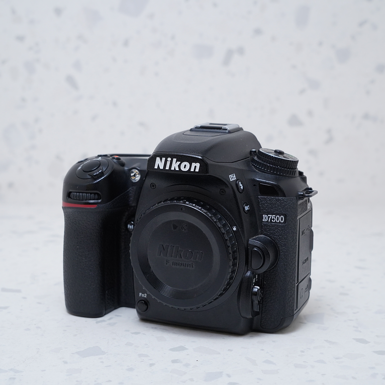 Nikon D7500 (Body) - USADO 2