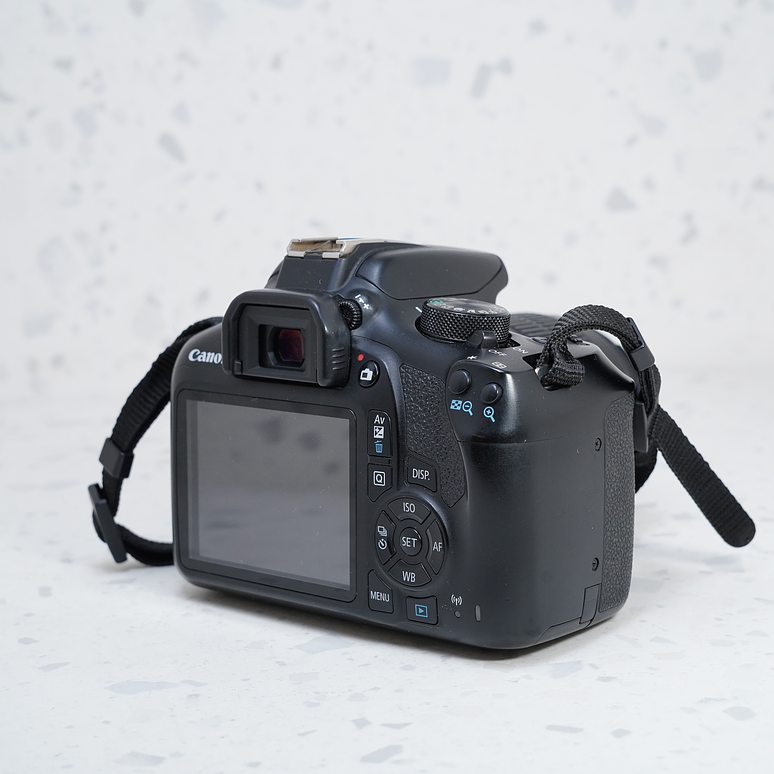 Canon T6 + 18-55mm - USADO 5