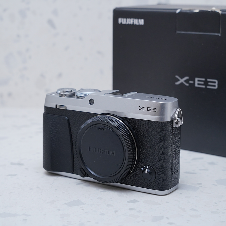 FUJIFILM X-E3 Body - USADO 3