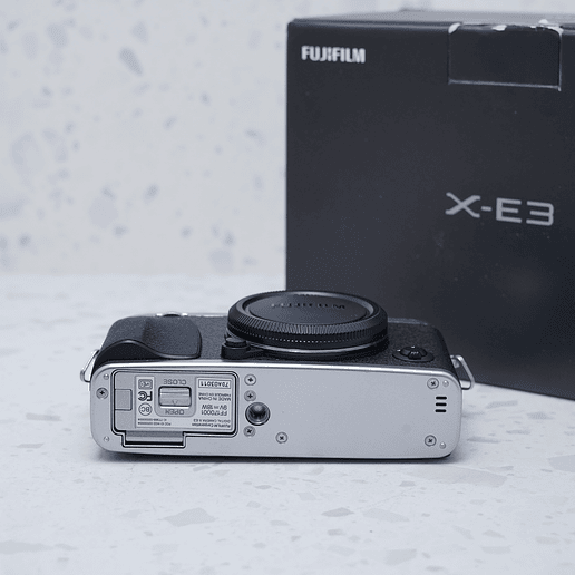 FUJIFILM X-E3 Body - USADO 7
