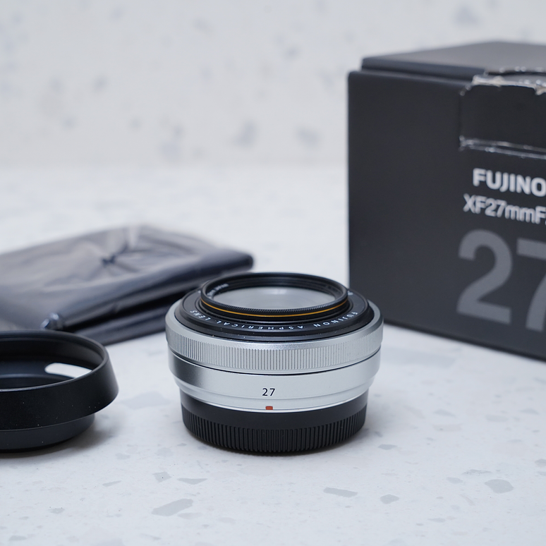 FUJIFILM XF 27mm f/2.8 - USADO 2