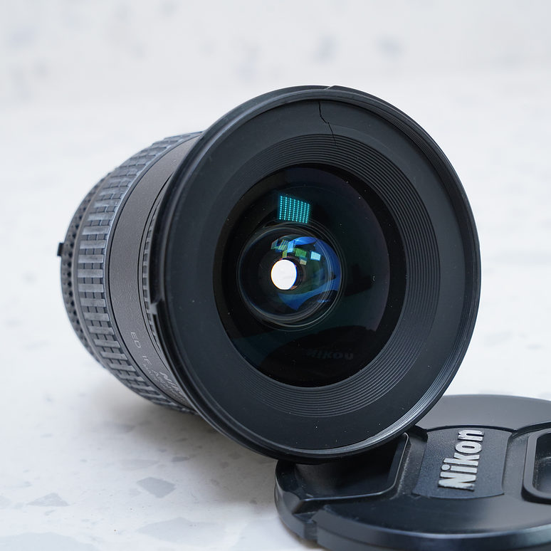 Lente Nikon AF NIKKOR 18-35mm f3.5-4.5 G ED - USADO 4