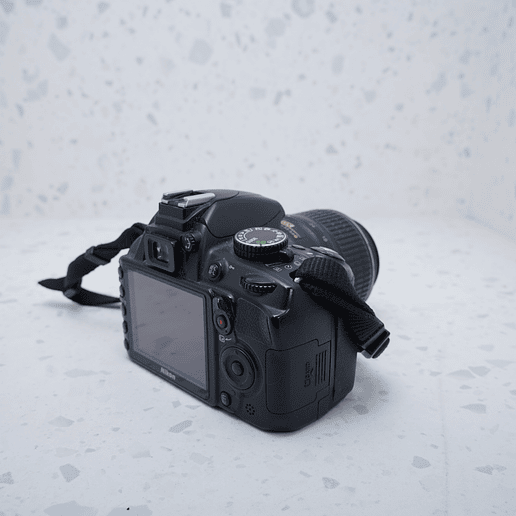 Nikon D3100 + 18-55mm - USADO 4