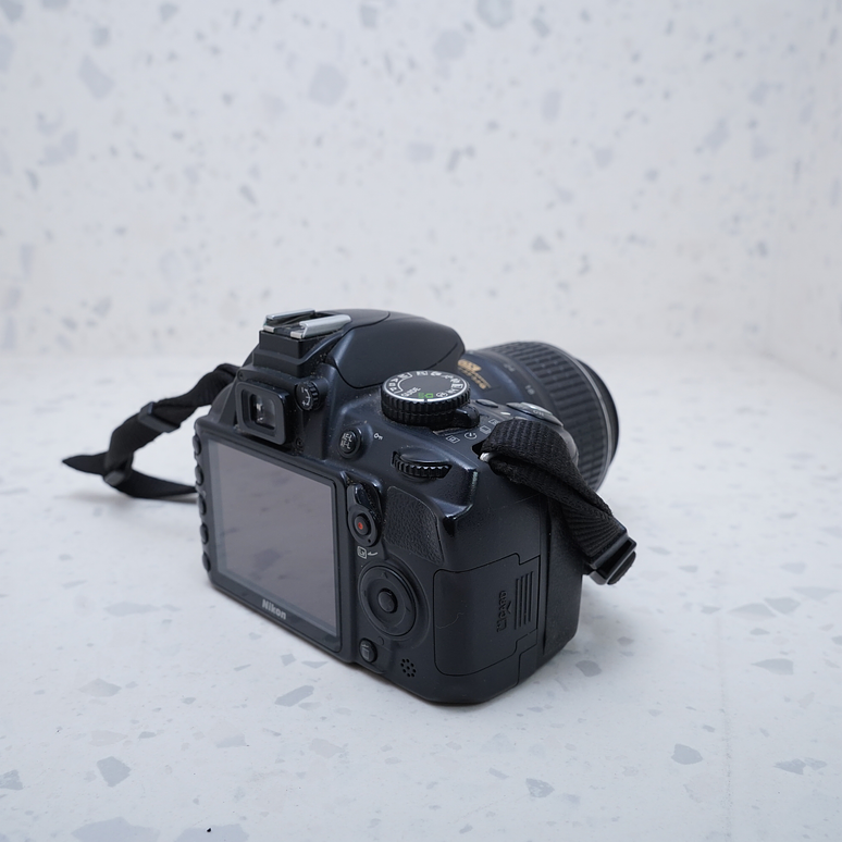 Nikon D3100 + 18-55mm - USADO 4