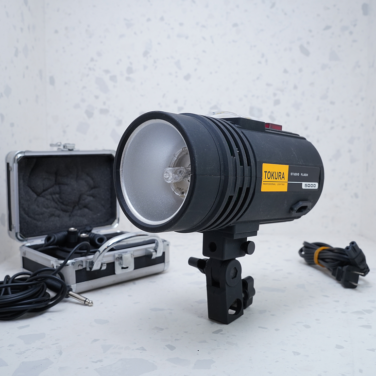 Flash Studion Tokura 5000 + Trigger Fotiox - USADO 1