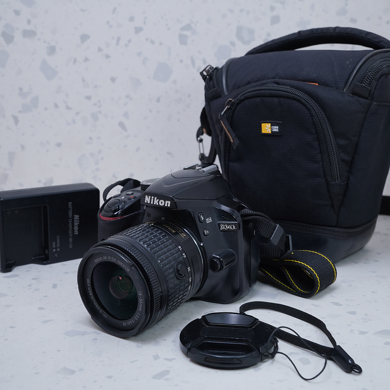 Nikon D3400 + Lente 18-55mm - USADO 2