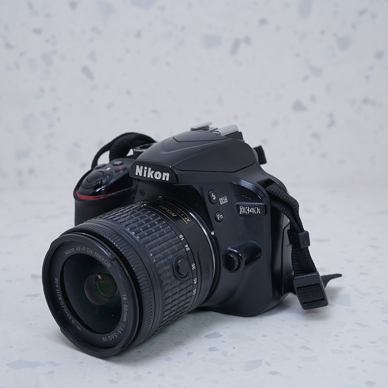 Nikon D3400 + Lente 18-55mm - USADO 6