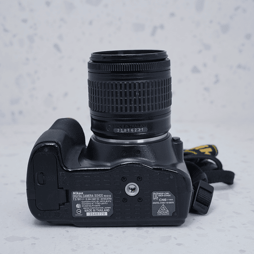 Nikon D3400 + Lente 18-55mm - USADO 8