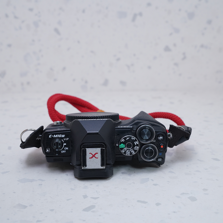 Olympus OM-D E-M10 Mark III - USADO 6