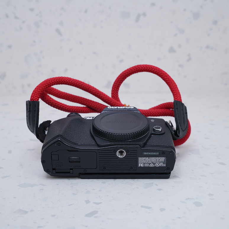 Olympus OM-D E-M10 Mark III - USADO 7