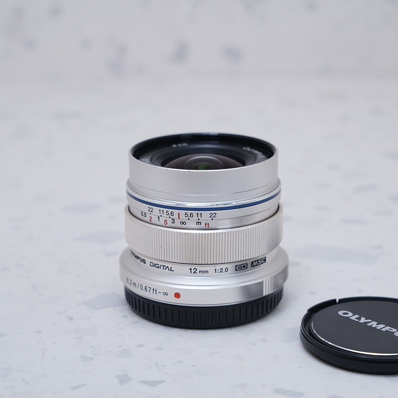 Olympus M.Zuiko Digital ED 12mm f/2 - USADO 2