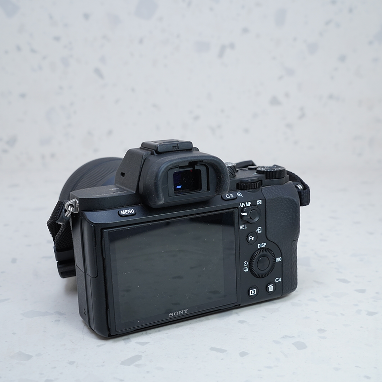 Sony a7II + 28-70mm - USADO 3