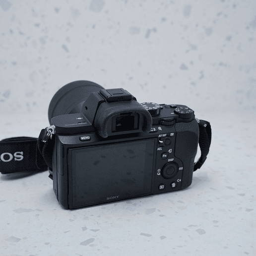 Sony a7II + 28-70mm - USADO 7