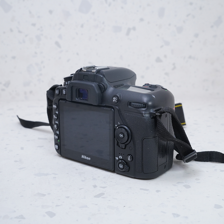 Nikon D7500 (Body) - USADO 6