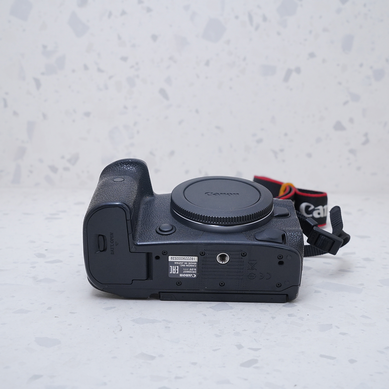 Canon EOS R5 - USADO 8